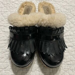 EUC UGG Women's Black Patent Leather Studded Kiltie Removeable Kilted Clogs 6